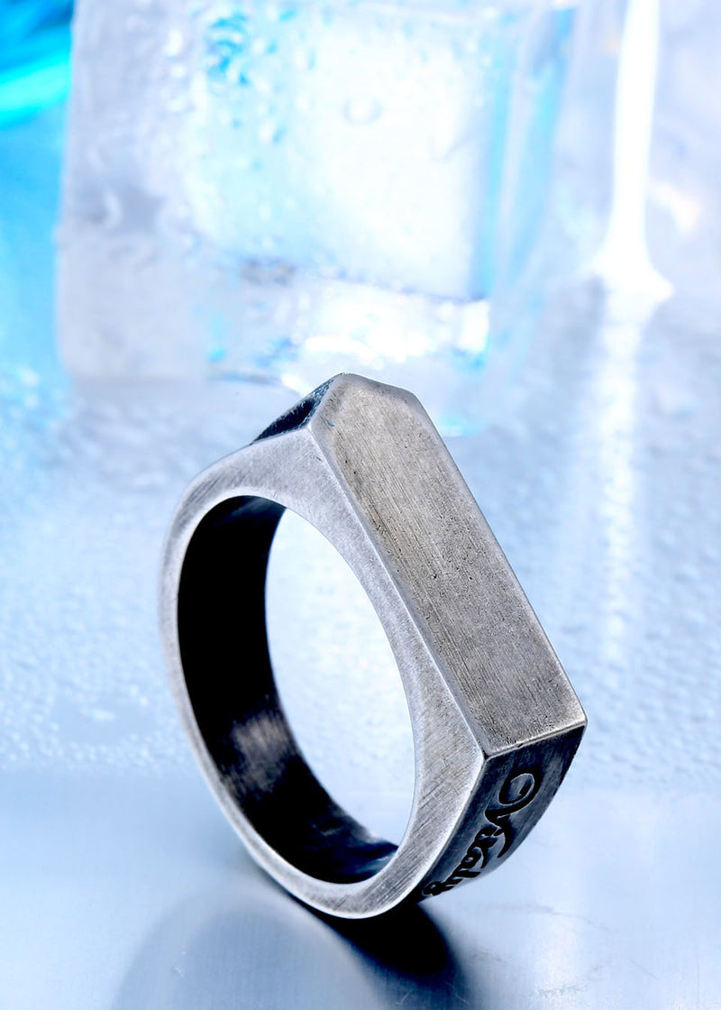 Design  Retro Unique Ring